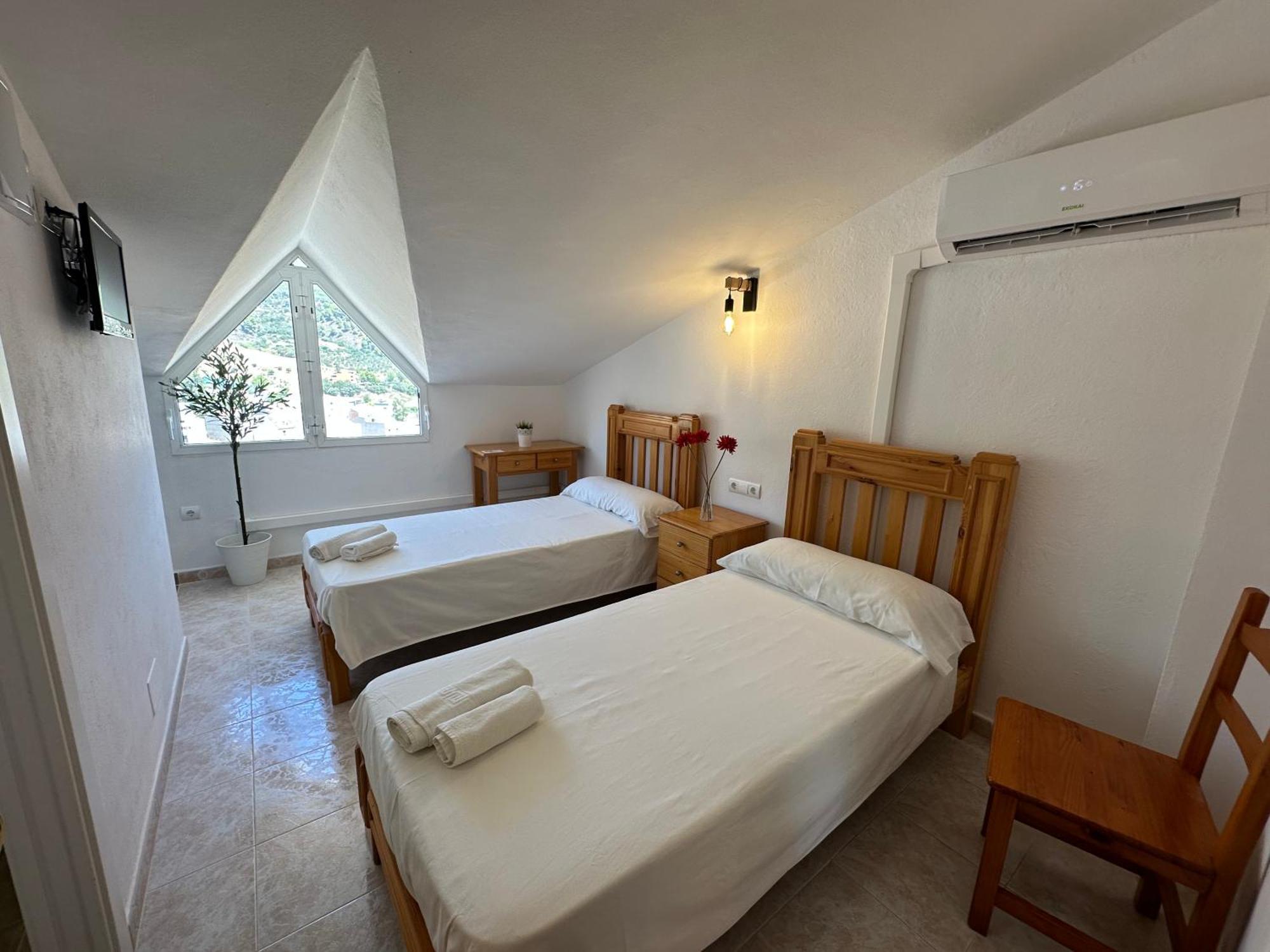 Hostal Sango Sierra De Las Nieves Alozaina Екстер'єр фото