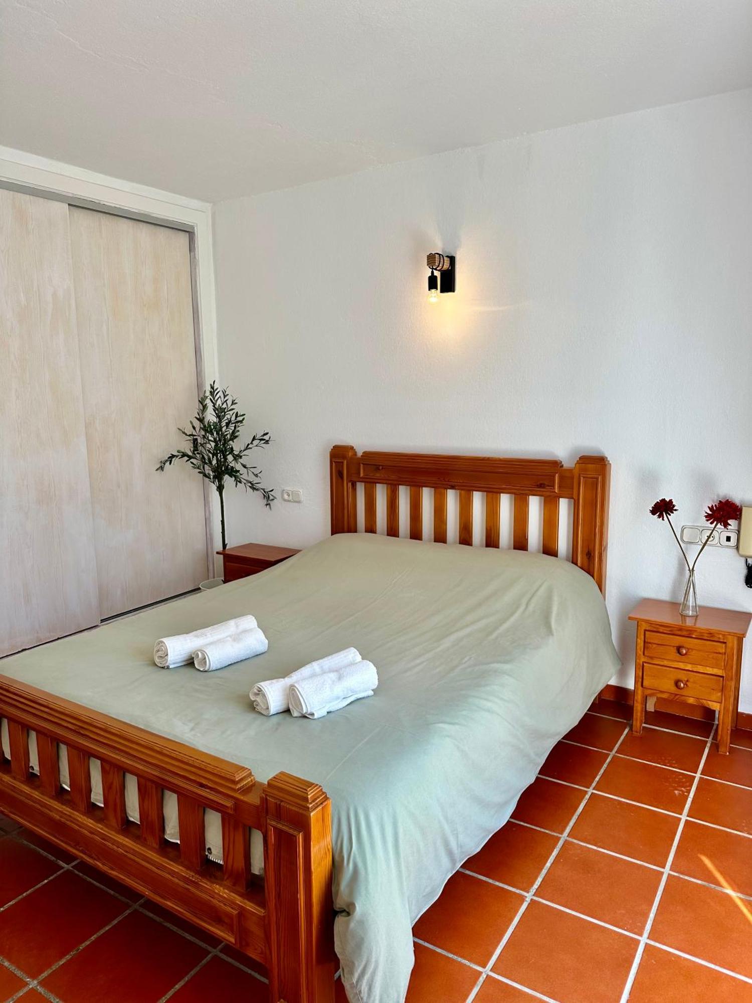 Hostal Sango Sierra De Las Nieves Alozaina Номер фото